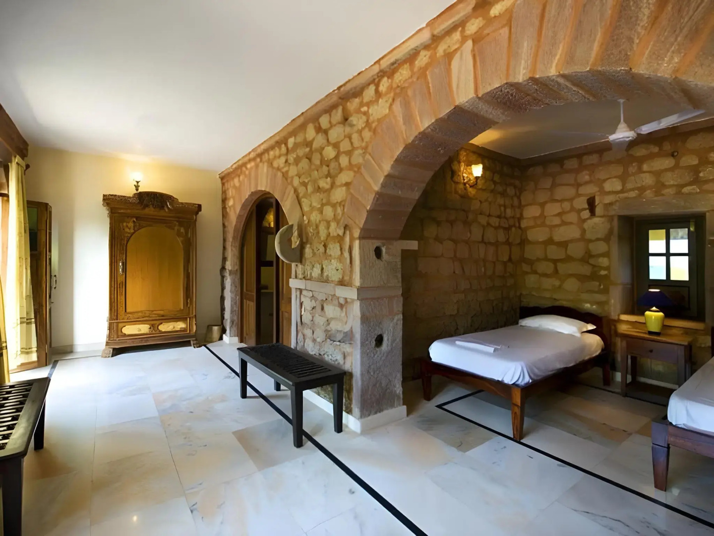 Chandelao Garh Hotel