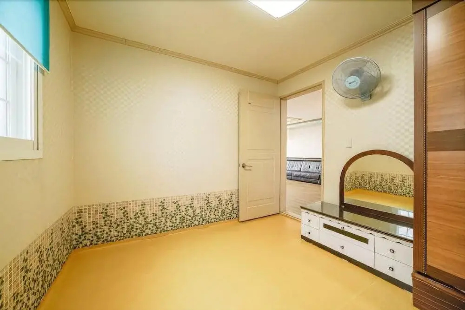 Ganghwa Badatgashimteo Pension