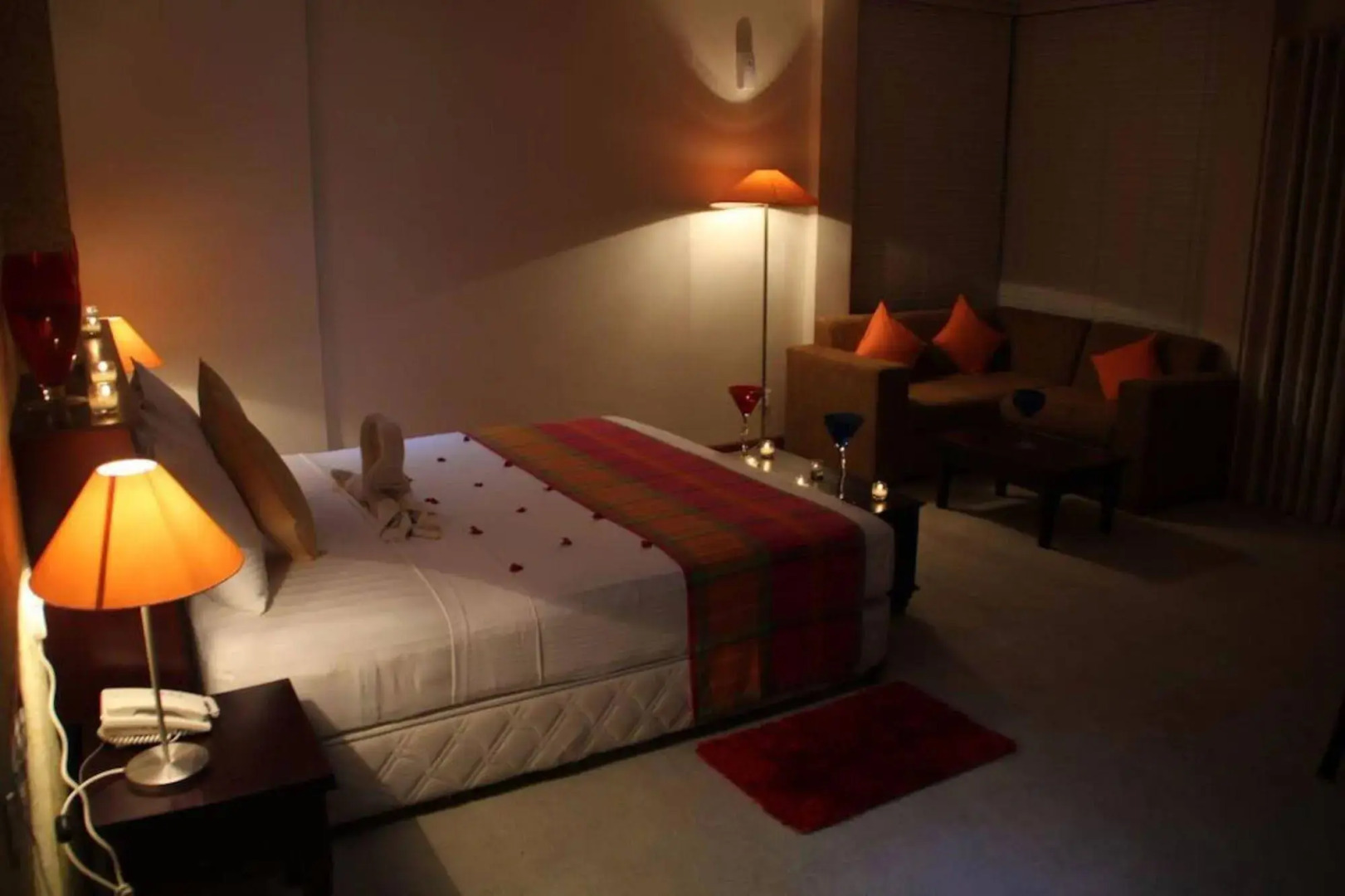 Opulent River Face Hotel