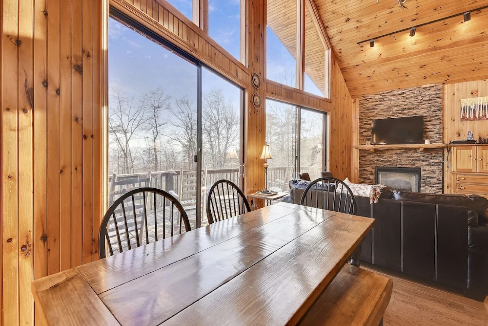 Bluff Mountain Lodge 3 Bedroom Cabin