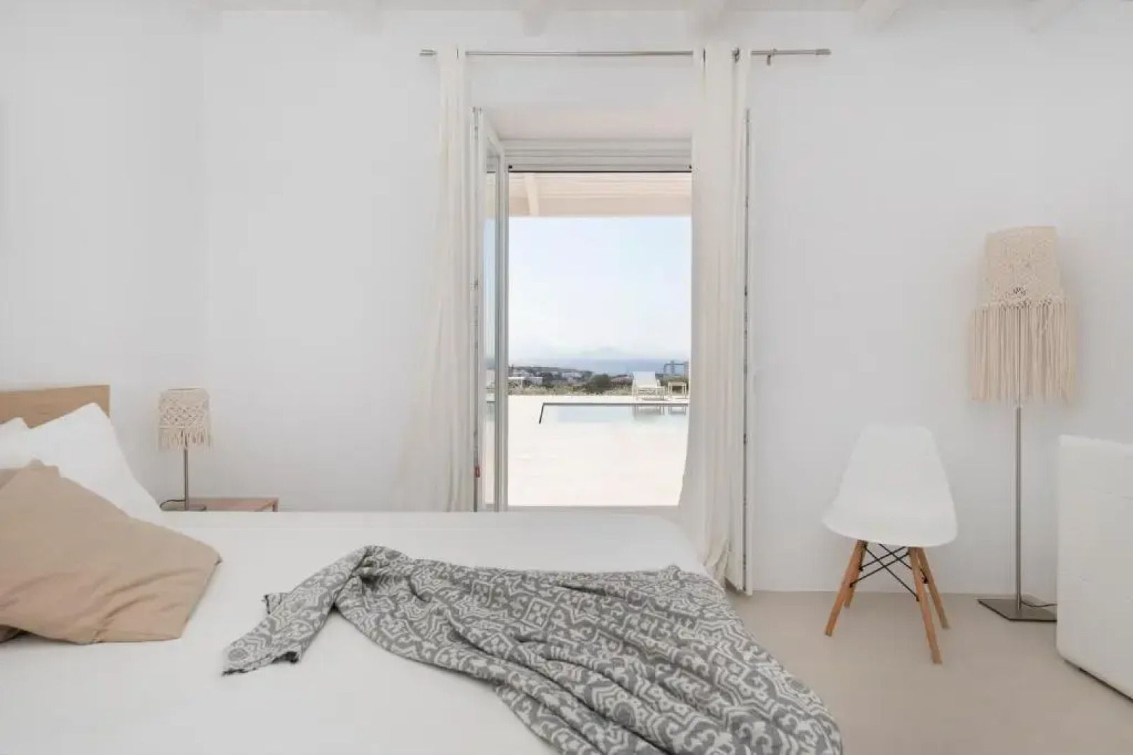 White Santa Maria Villa