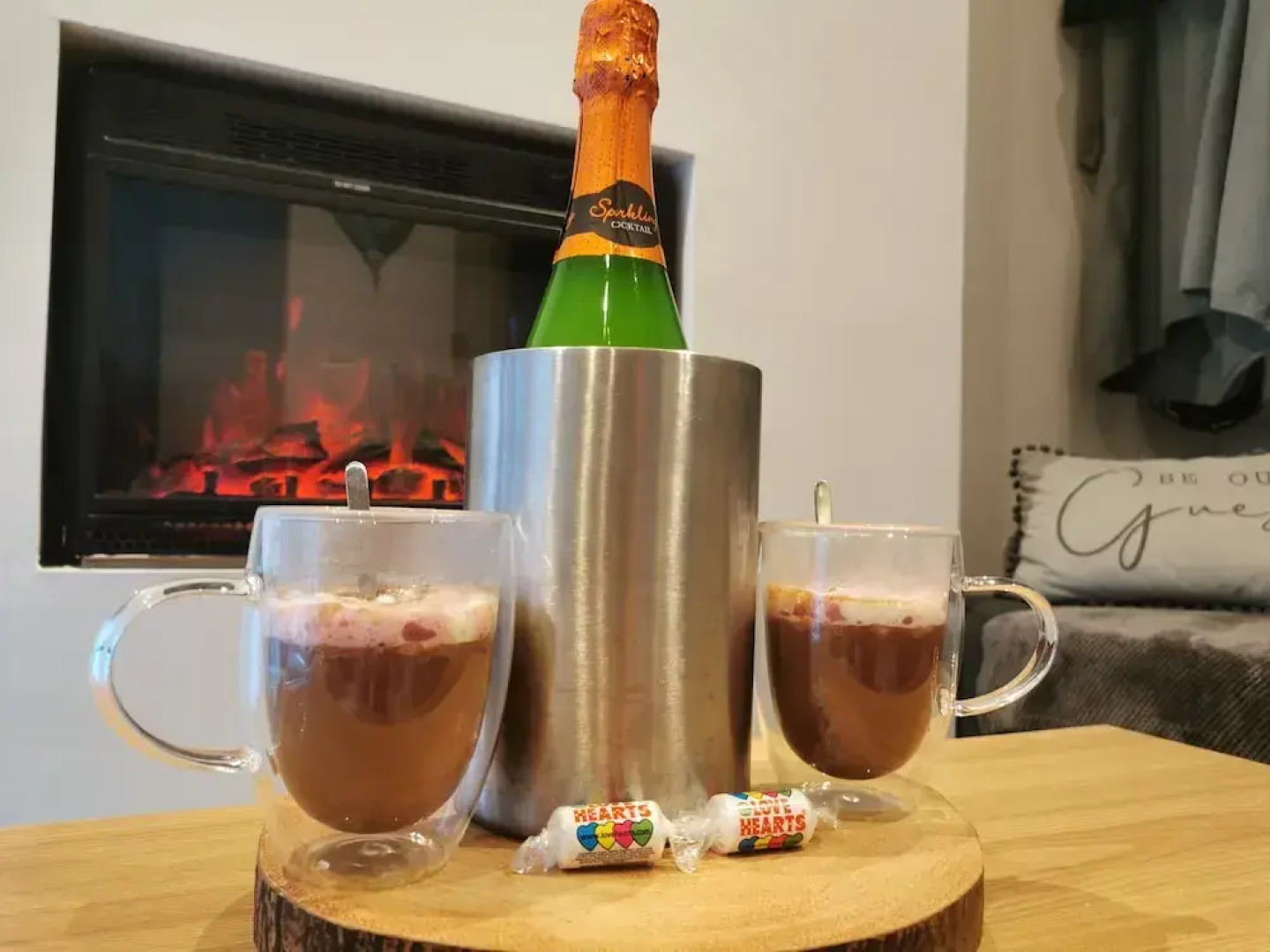 Hottub-nature-familyfriendly-wifi-parking