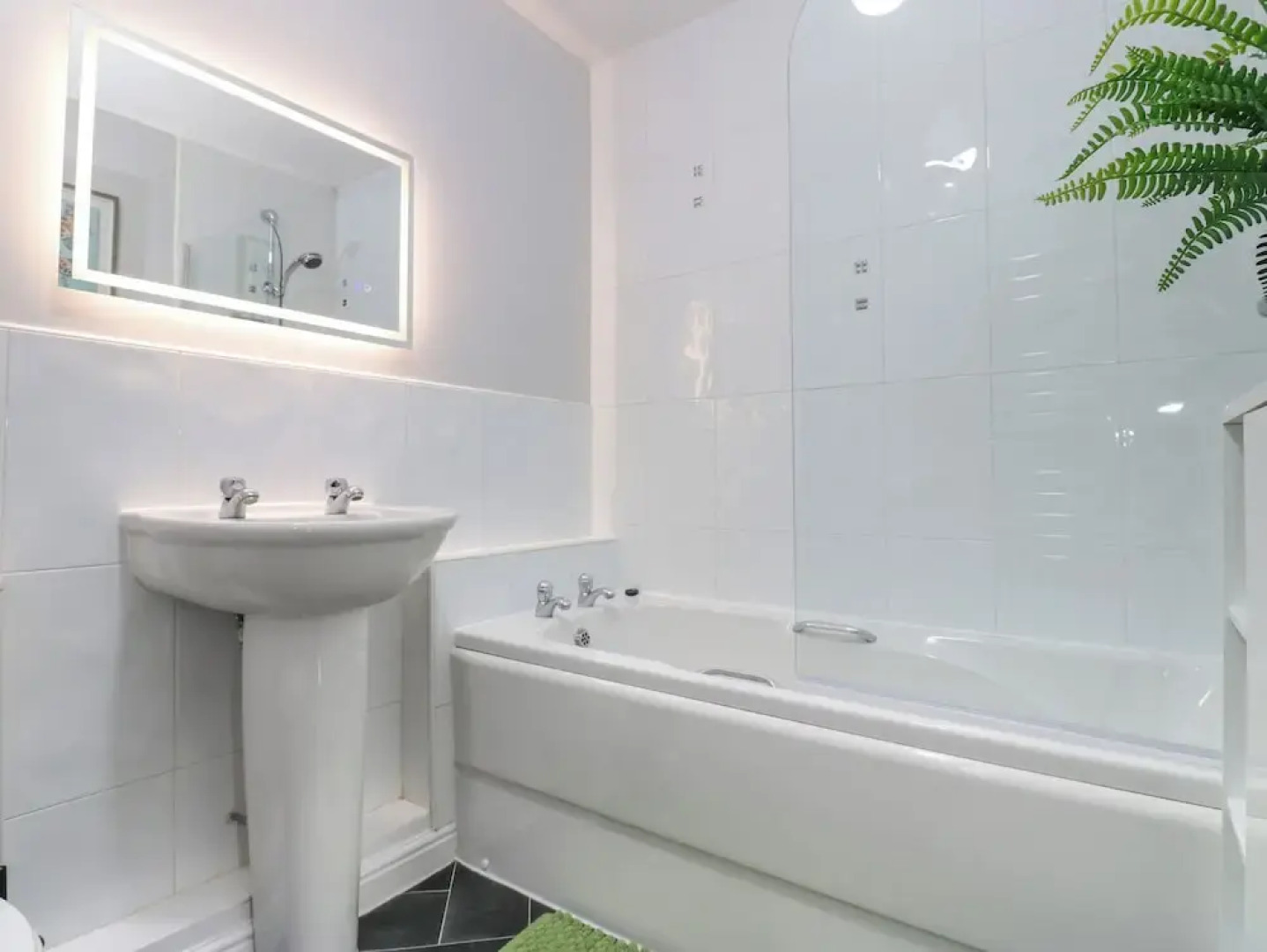 The Chase - 30 Ayr Avenue