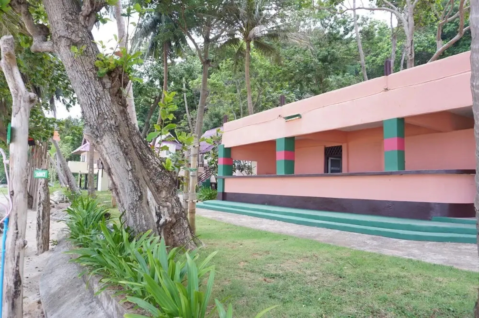 Yaravee Beach and Resort