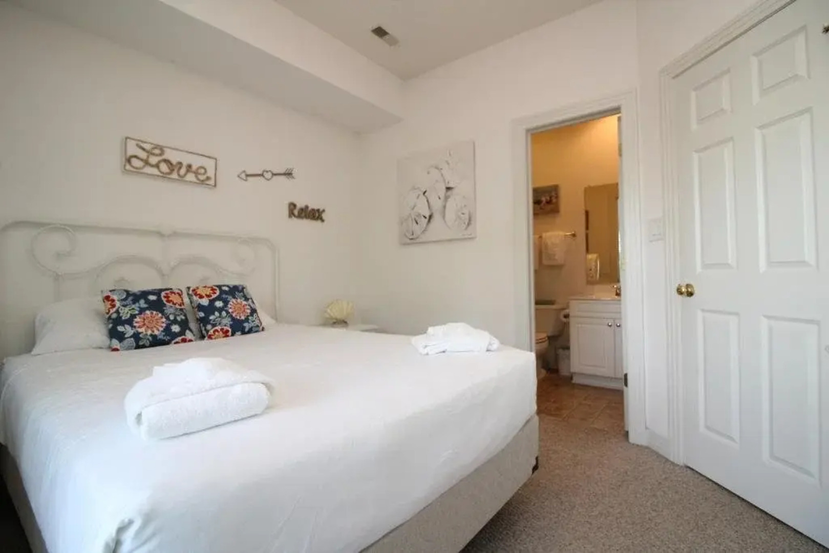 Cambridge Cove at Bermuda Bay by Kees Vacations