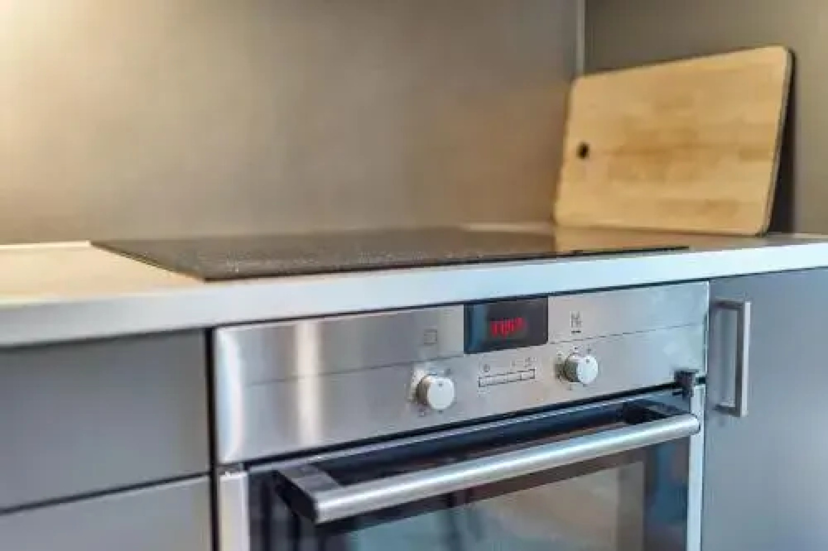 Wright Apartments - Barcode