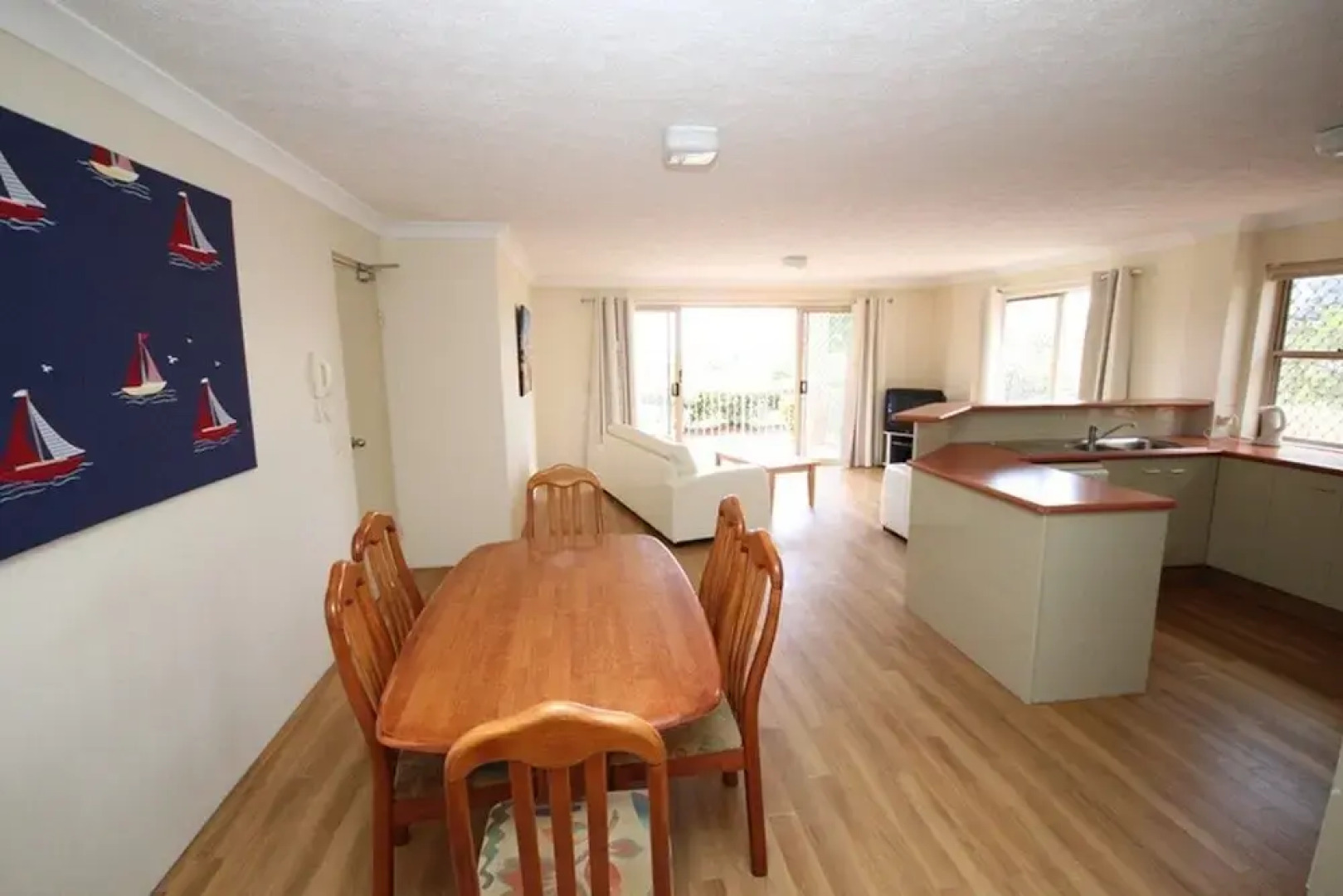 On Marine Kingscliff