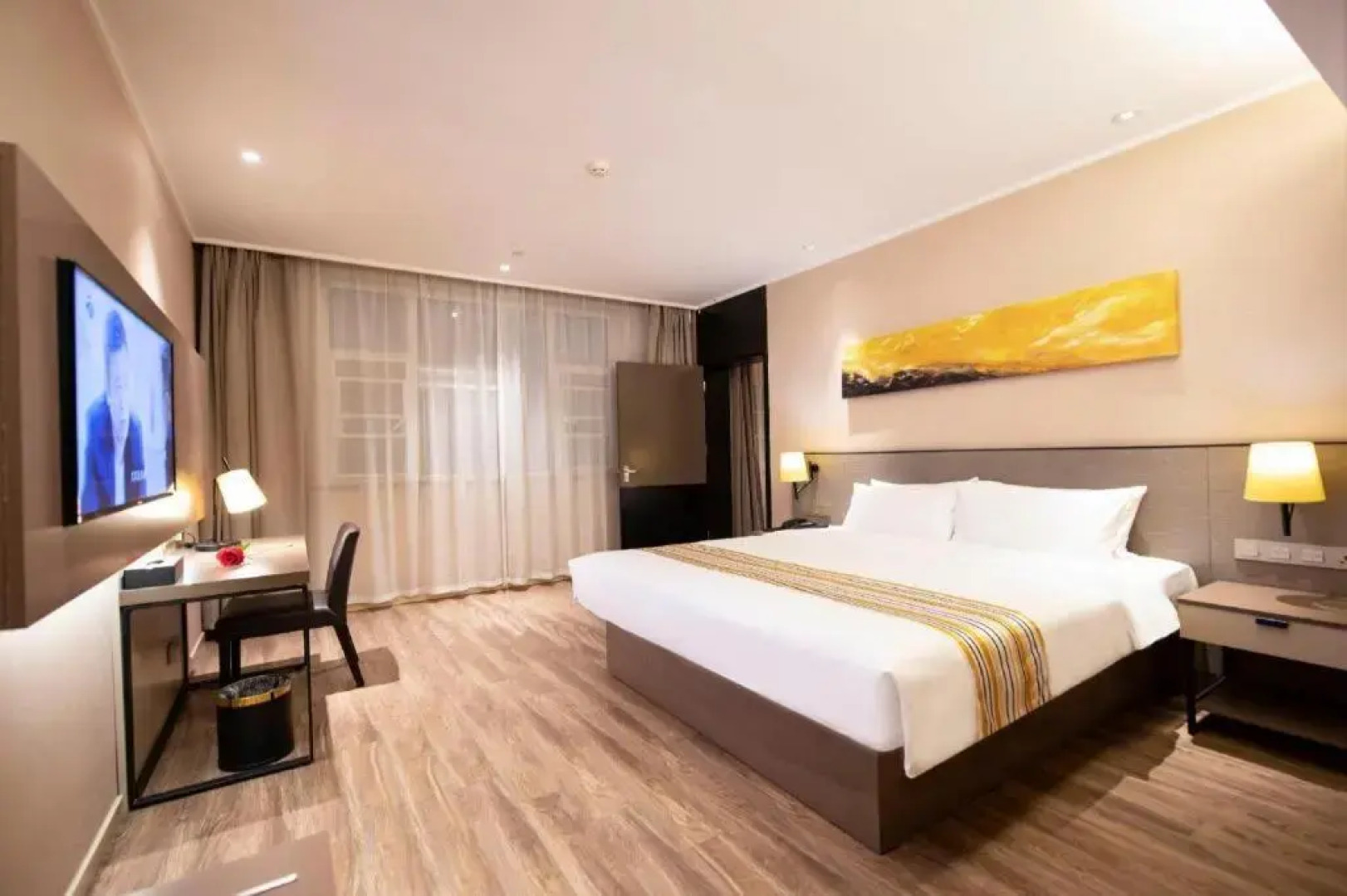 【locals】Taian Taishan District Baolongcity Square