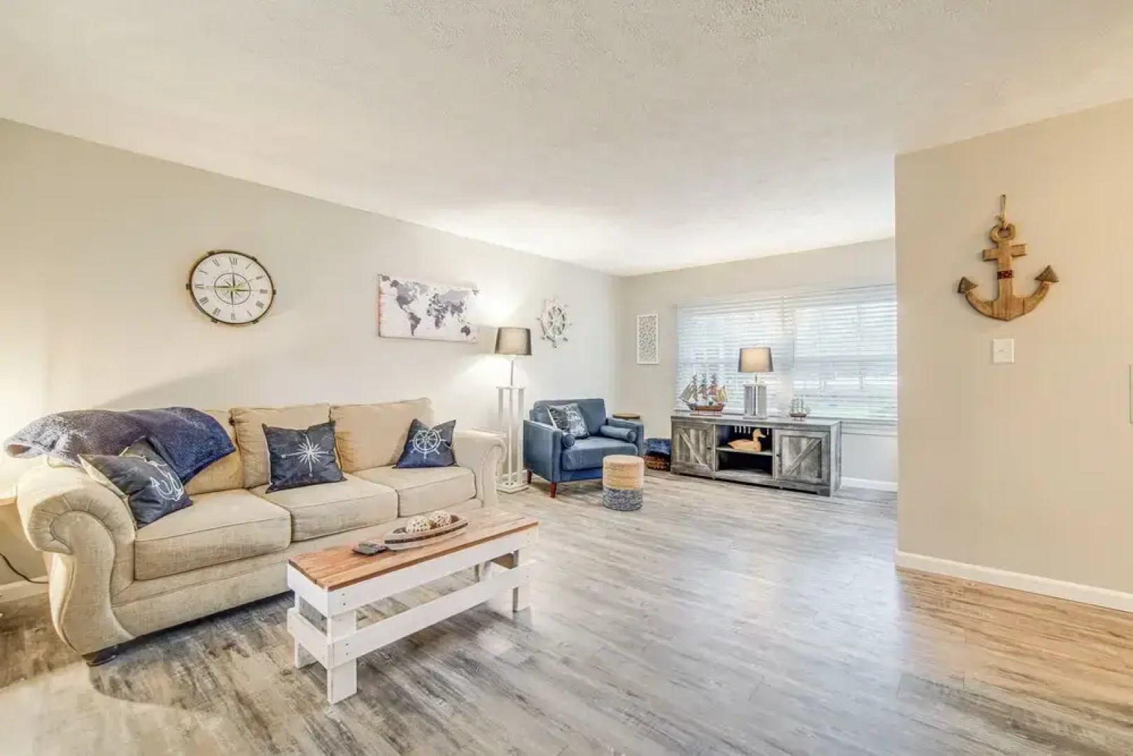 Conneaut Lake Apartment < 1 Mi to Waterfront!