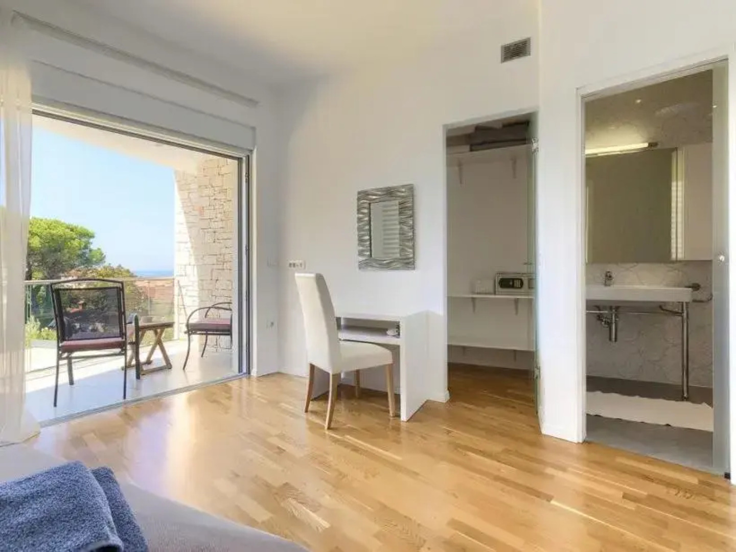 Villa Bobos place with Jacuzzi and Sauna 46D