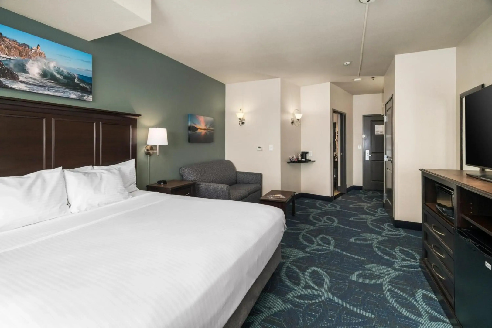 Park Point Marina Inn