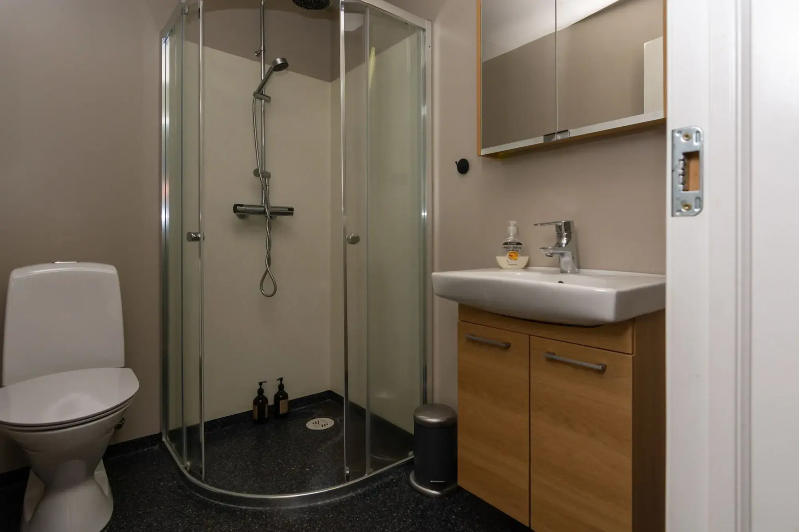 Viking Cottages and Apartments