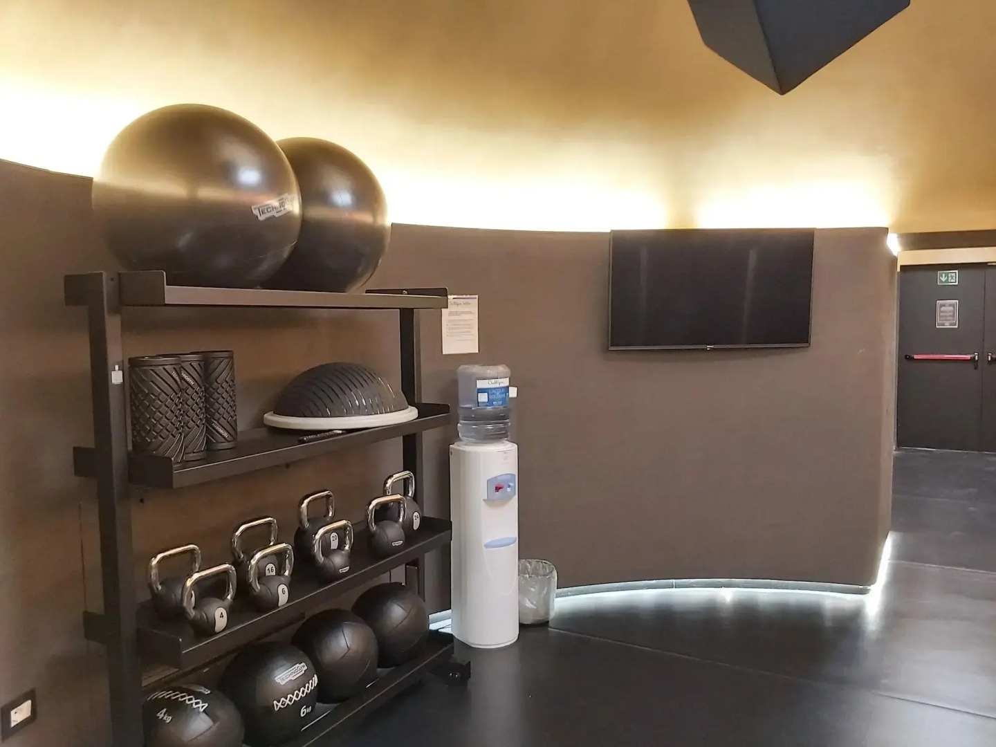 De Bonart Naples, Curio Collection by Hilton