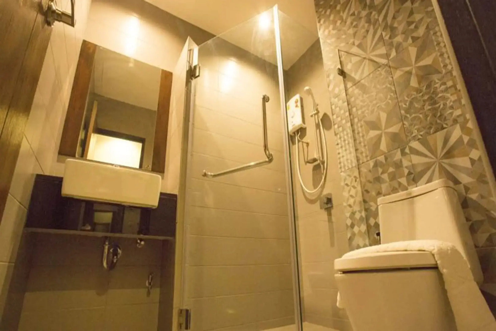 Aziss Boutique Hotel