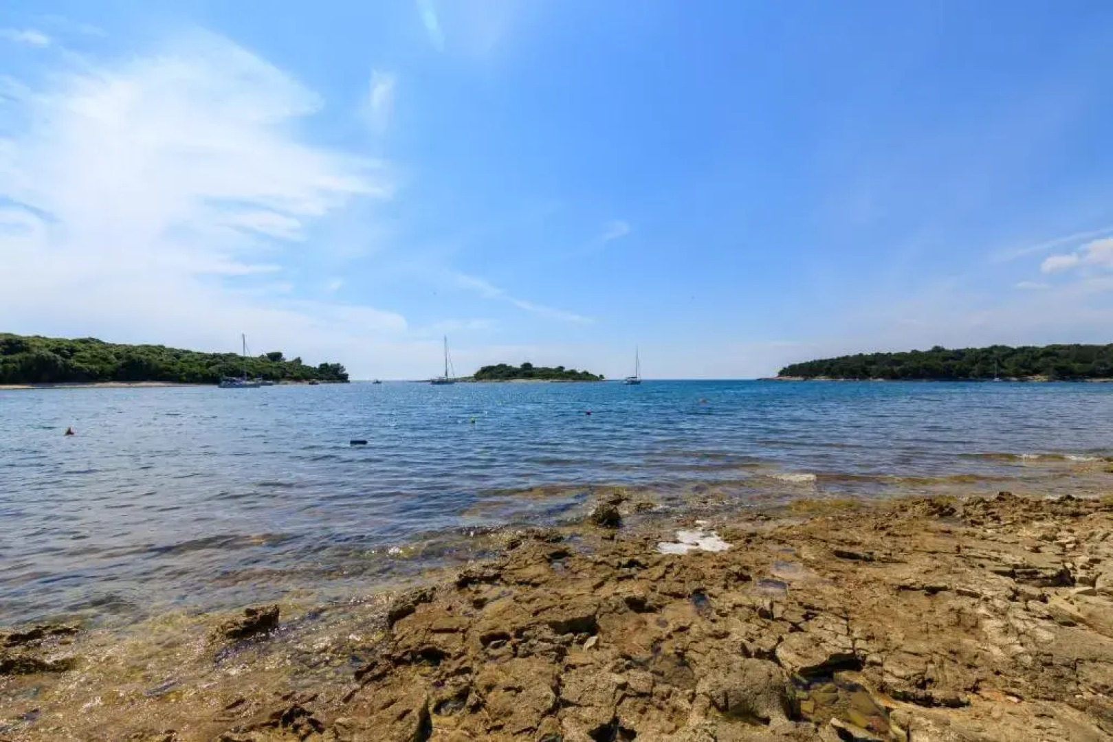 Apartments Kiki 150 METERS TO THE BEACH