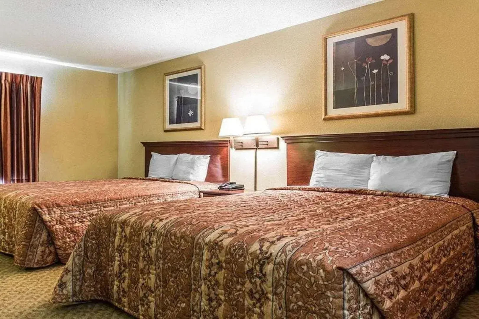 Country Hearth Inn & Suites