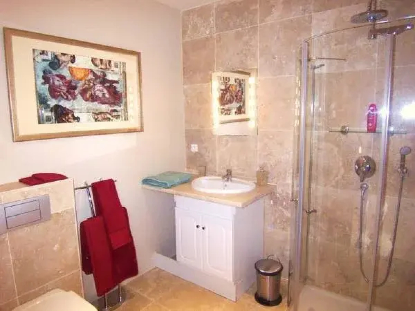 Chateau La Tour Apollinaire