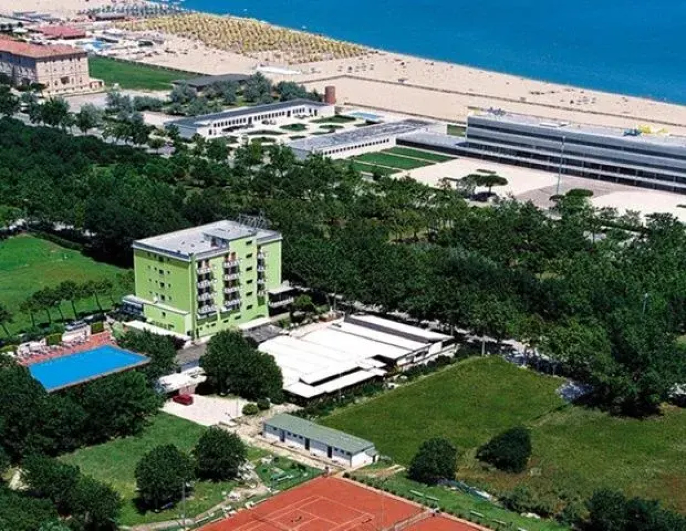 Hotel Sabrina Village