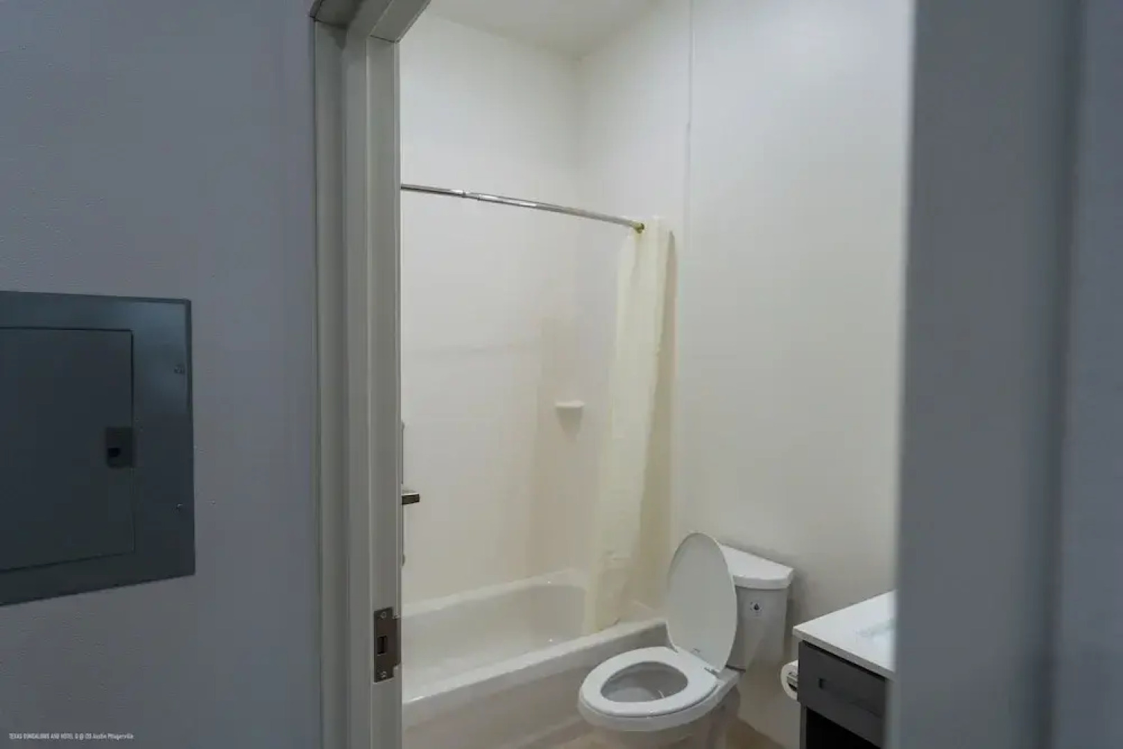 Texas Bungalows Hotel & Hotel Que at  i35 Austin Pflugerville