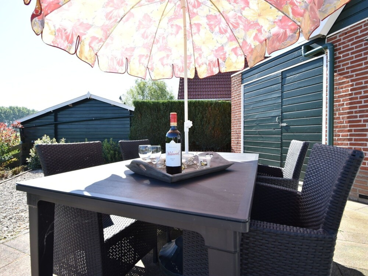 Modern holiday Home in South Holland by Lake Volkerak