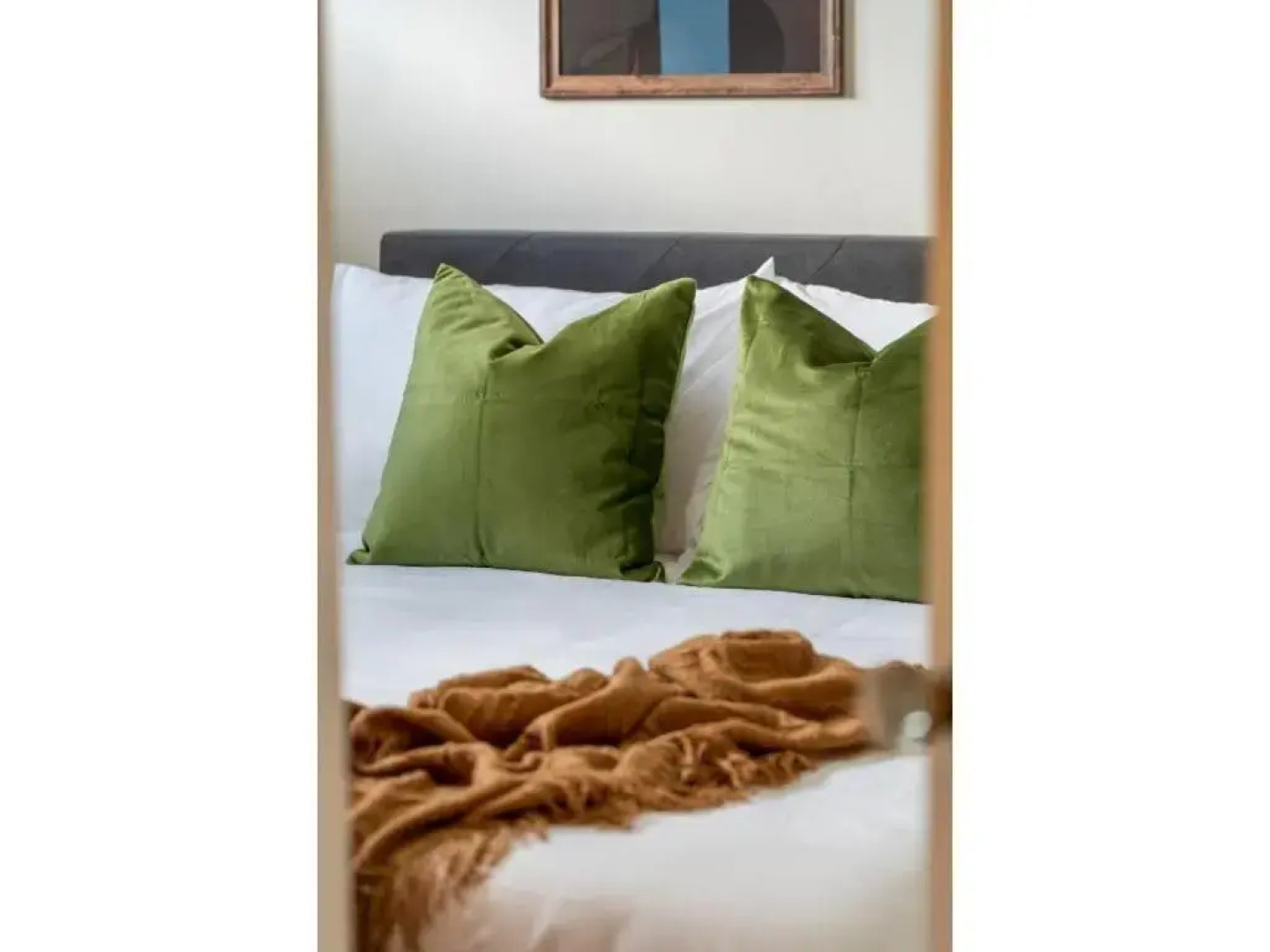 The Colour I 10 Minute To Royal Tyrrell I Sleeps 7