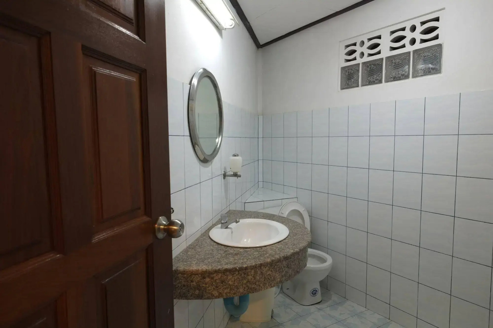 Cool Breeze Bungalows