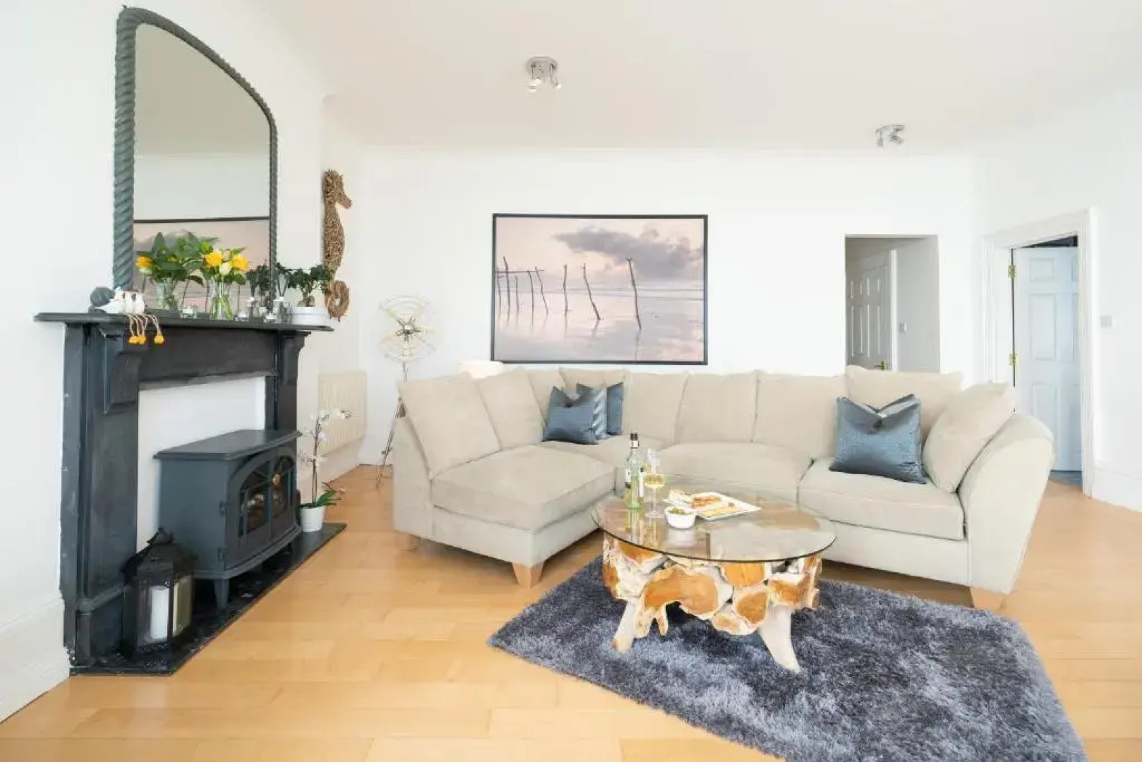 Stunning sea views Ventnor Apartment