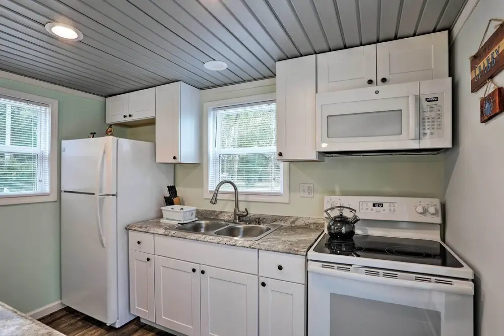 Shady Rest Studio: 6 Mi to Ocean Isle Beach!