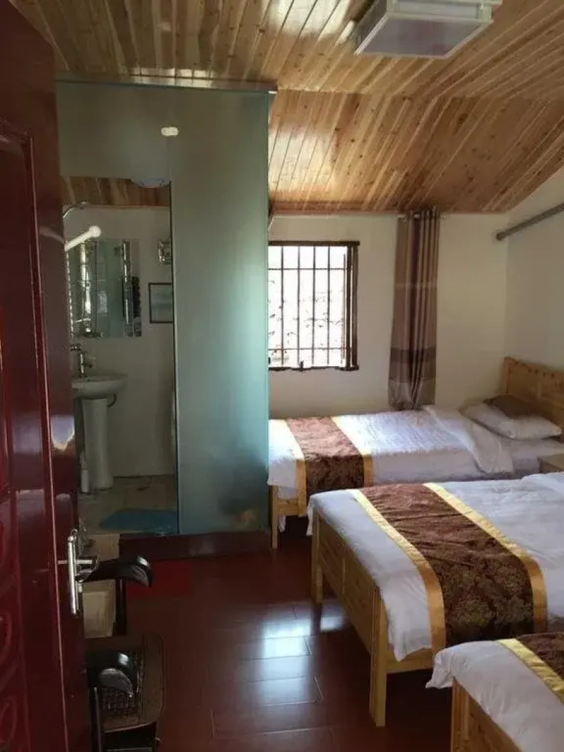 Langzhong Zhaoshi Inn