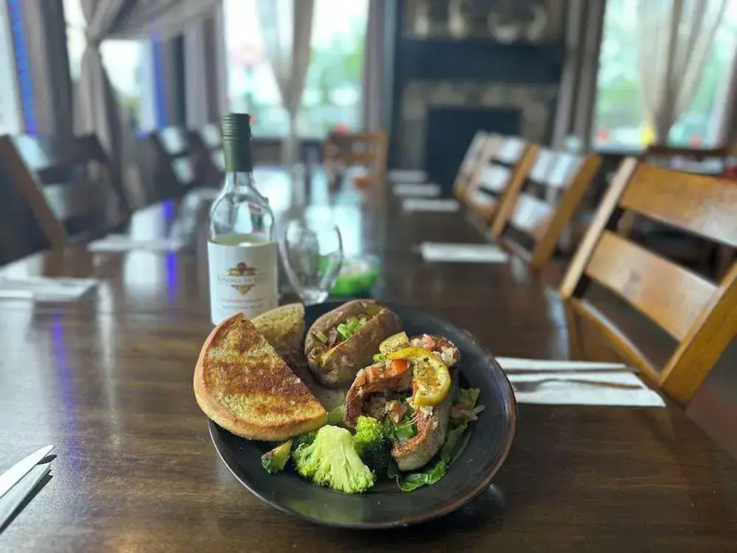 Hooligans Fishing Lodge