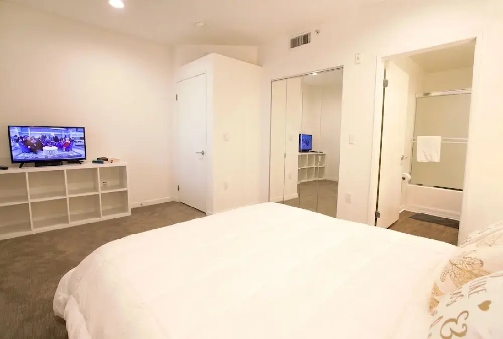 Waterfront Suites At Marina Del Rey