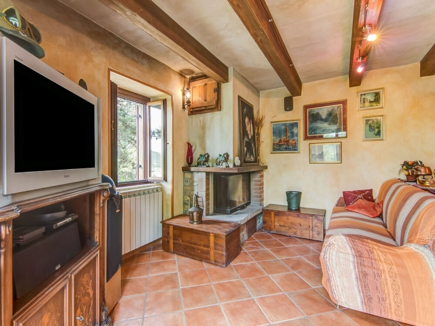 Comfy Holiday Home in Montone With Private Pool and Garden