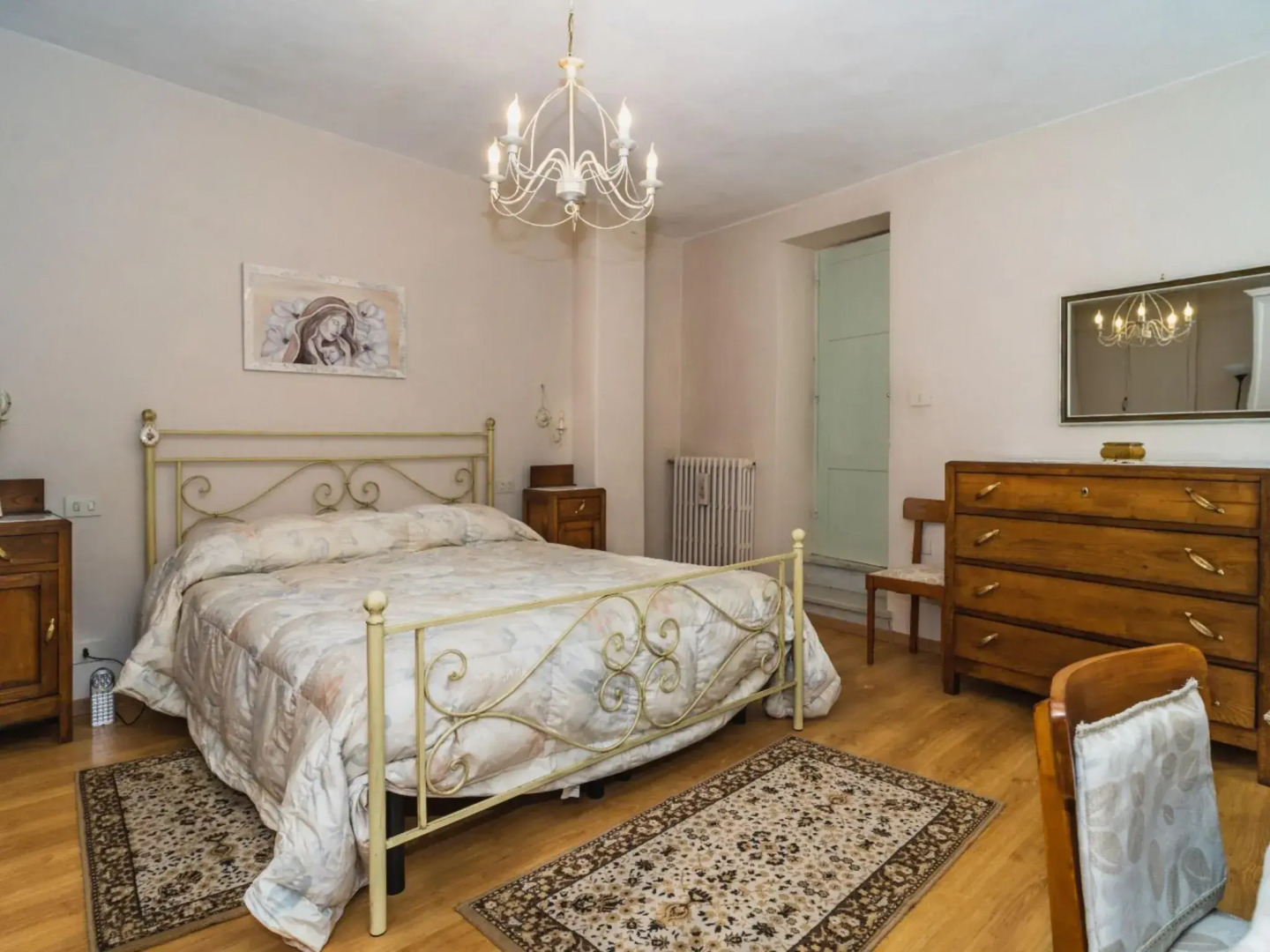 Cheerful holiday home in Poggio with private garden