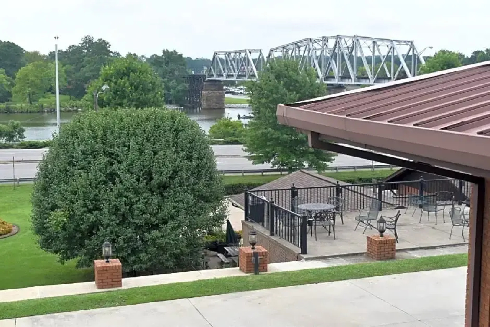 Gadsden Inn and Suites