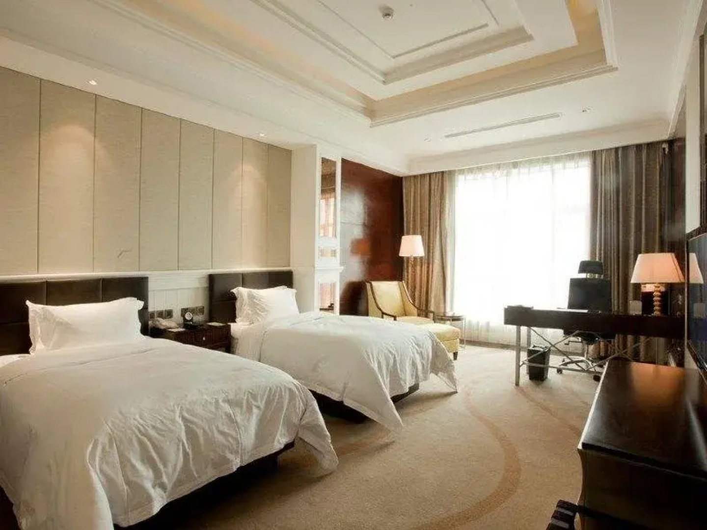 Noah's Ark Hotel