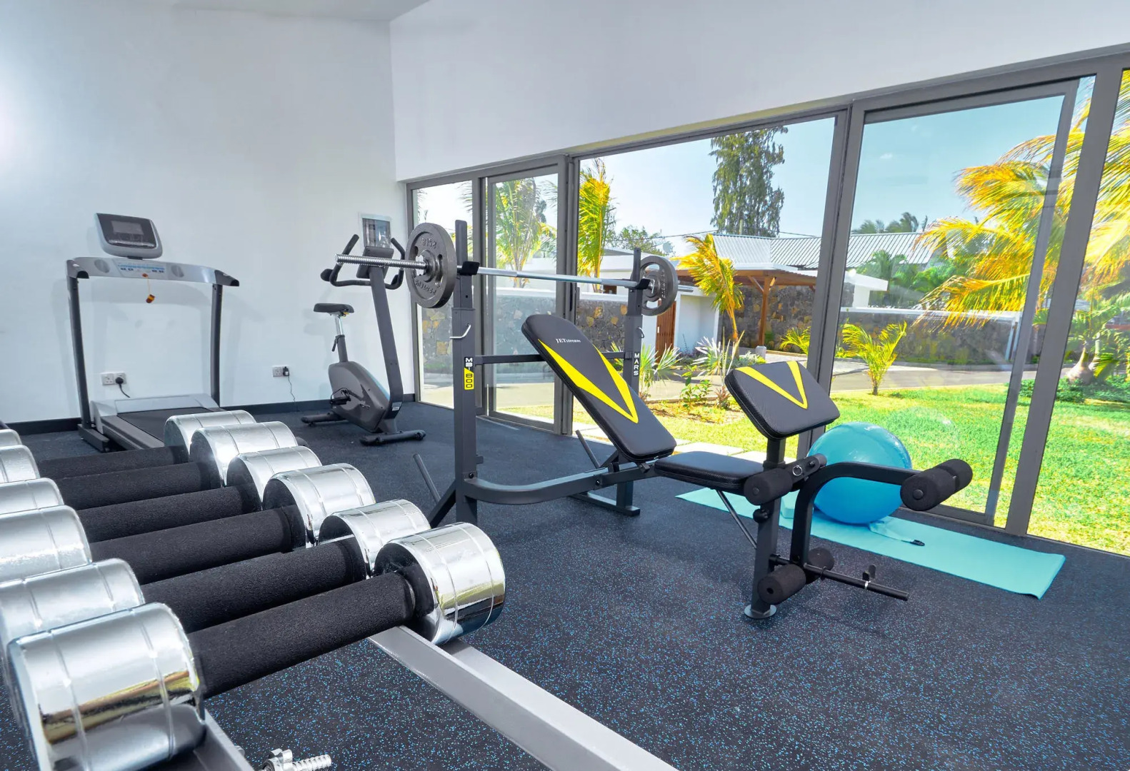 Corail Bleu Private Pool & Garden Villas with LOV