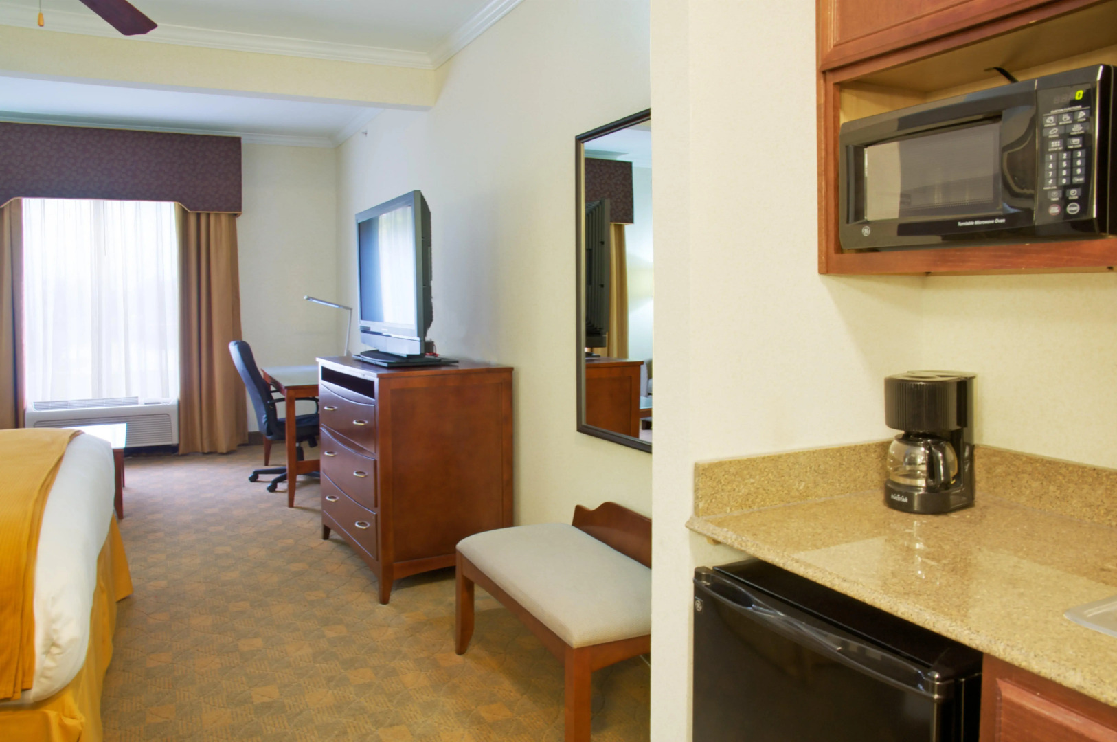 Holiday Inn Express & Suites Lufkin South by IHG
