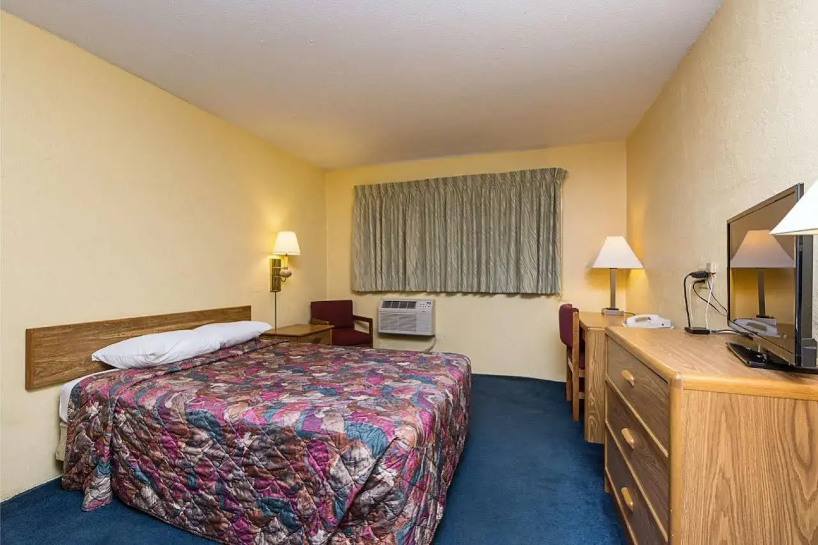 Motel 6-Moline, IL