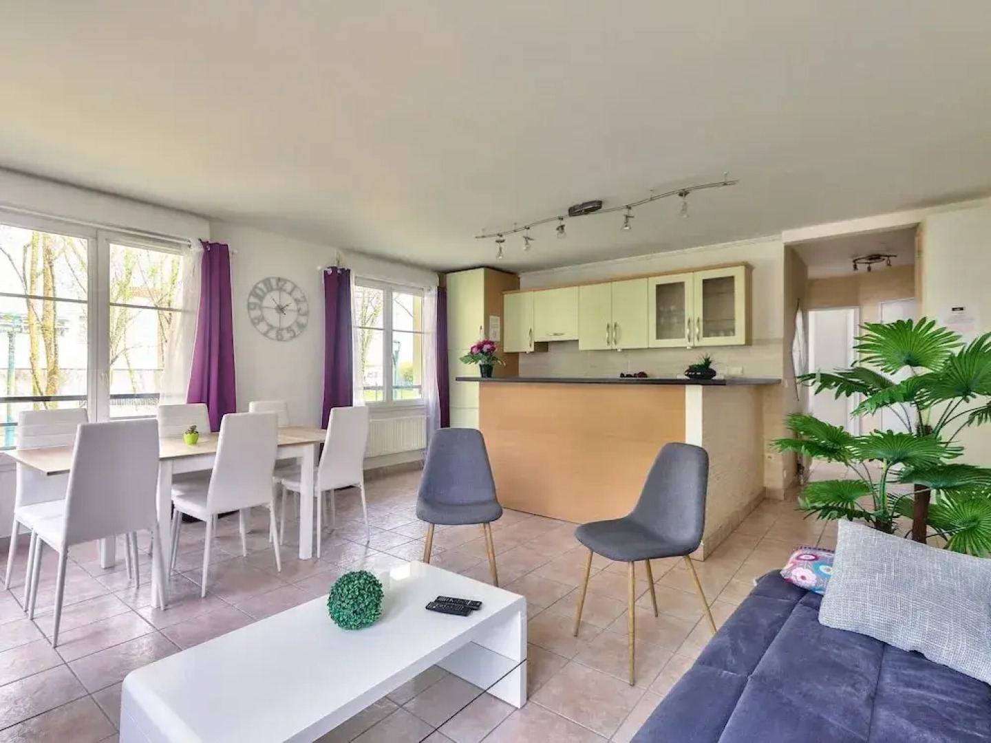 123home - Le Middle Town