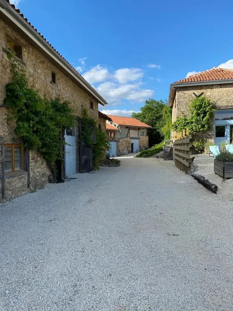 Comfortable and Cozy Cottage With Large Terrace