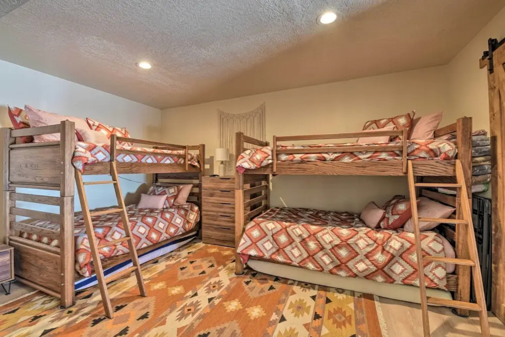 Warm Townhome w/ Sauna at Angel Fire Ski Lift