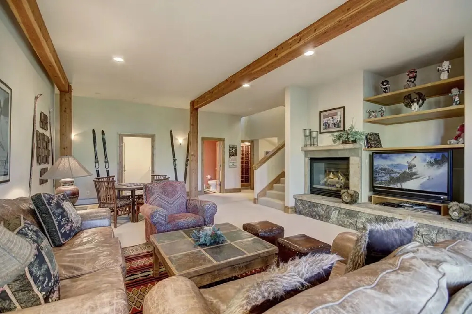 Luxury With Mountain Views, Private Hot Tub Arrowhead 6 Bedroom Townhouse