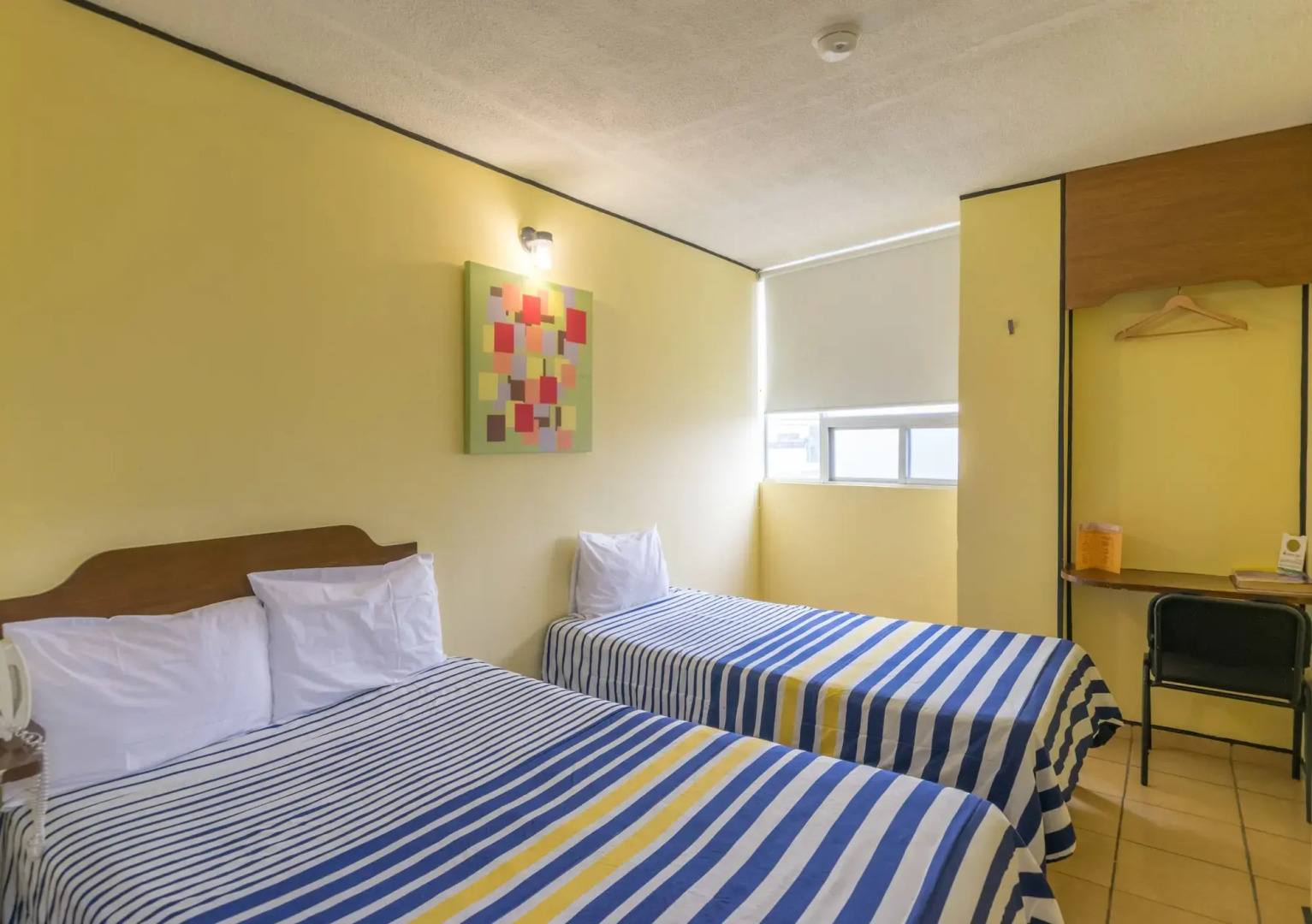 Hotel Mateos 1215