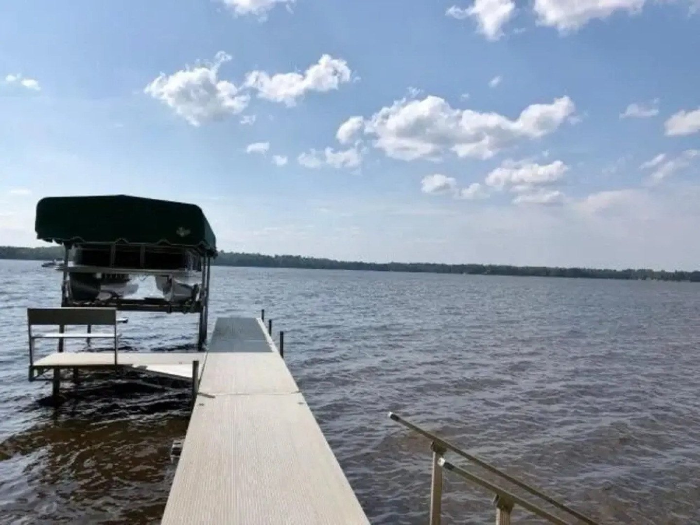 Oak Lane Lake House - Hiller Vacation S 3 Bedroom Home