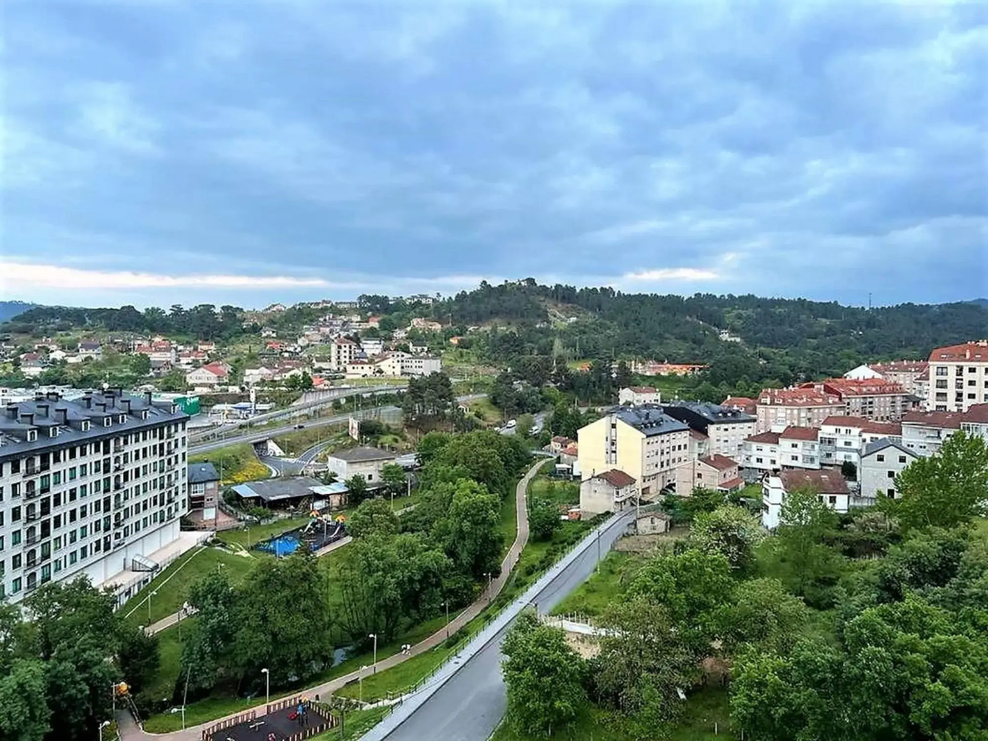 Premium apartment in A Valenzá near the centre