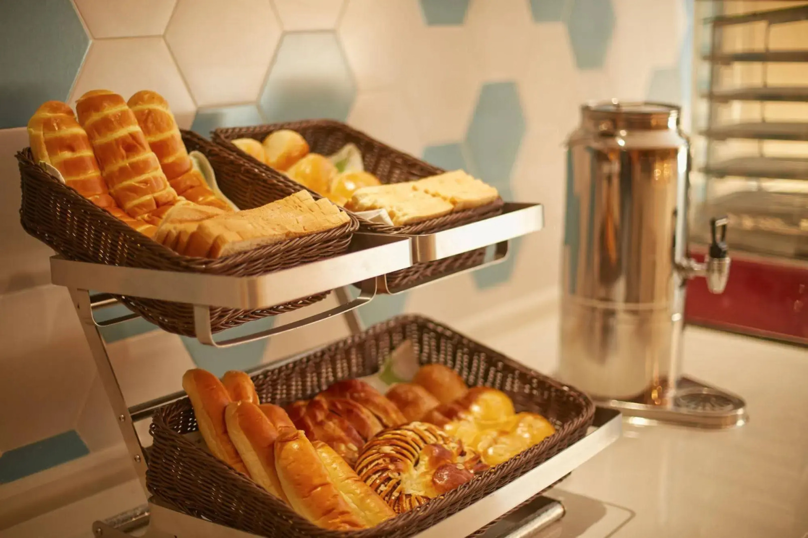 Holiday Inn Express Leshan City Square by IHG