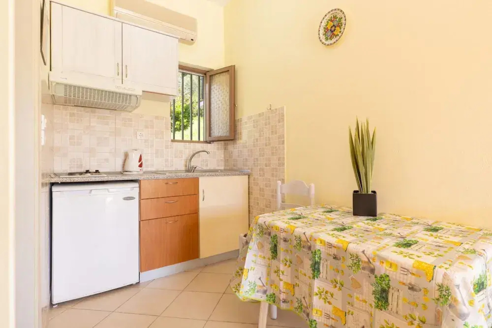 Ipsos Pool Apartments, Villa Maria, Two Bedroom