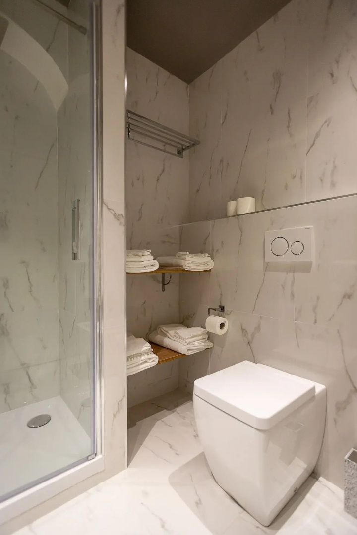 HNN Luxury Suites