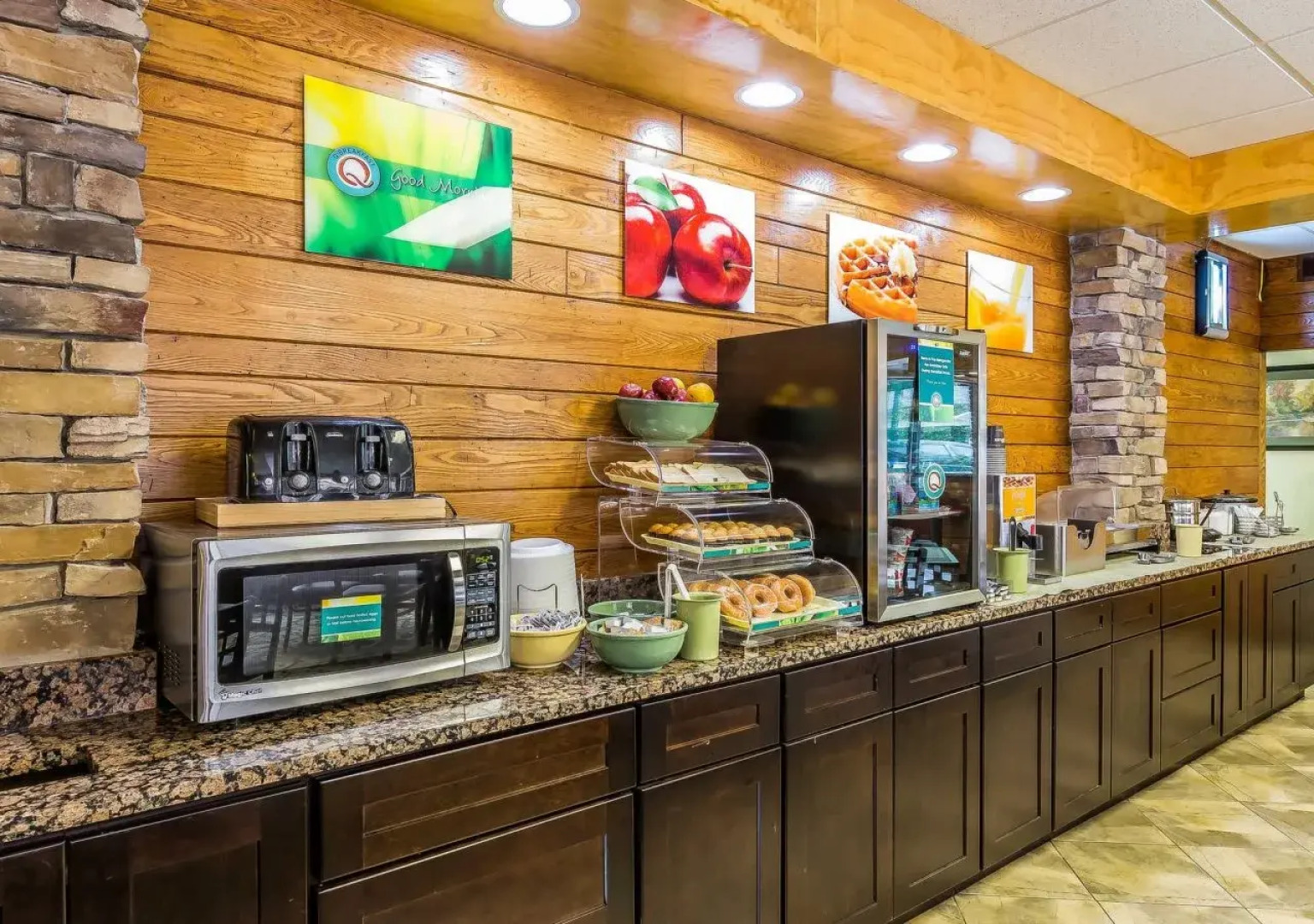 Quality Inn Creekside - Downtown Gatlinburg