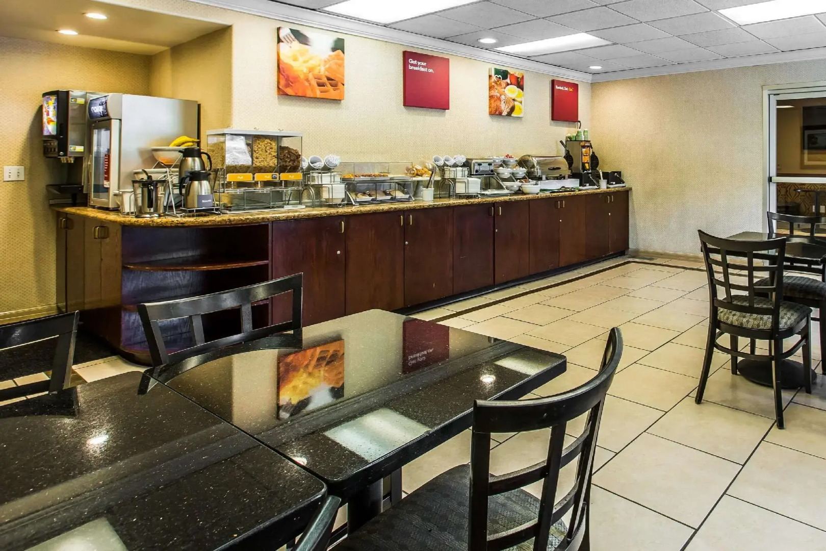 Comfort Suites Near Six Flags Magic Mountain